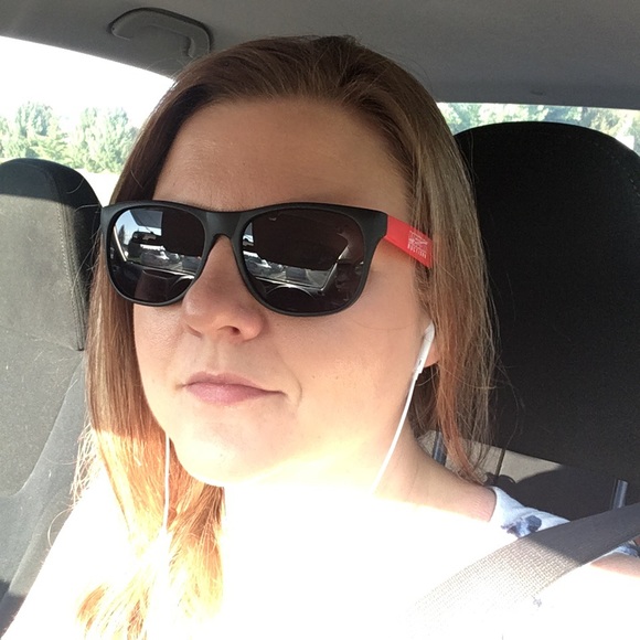 Meet your Posher, Becky - Picture 1 of 1